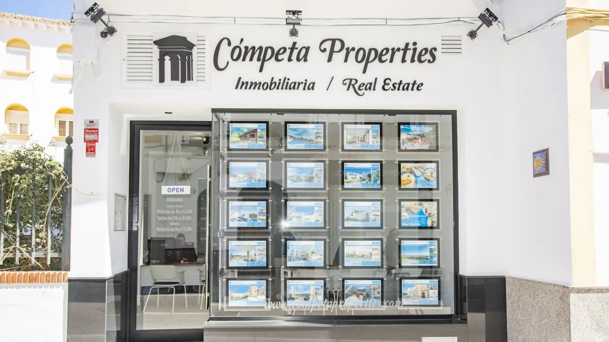 Competa Properties Büro in Nerja
