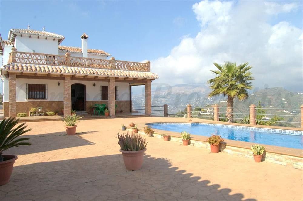 Landhaus in Torrox · Torrox