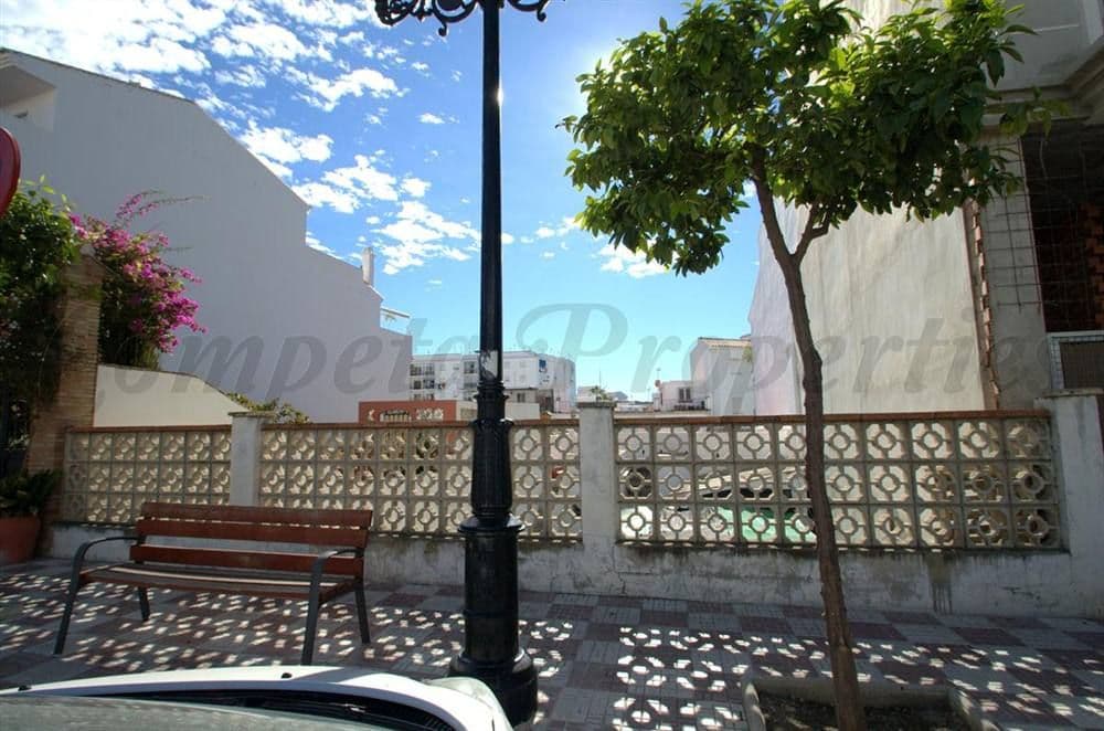 Foto 3 van 12 — Huis in Torrox · Torrox
