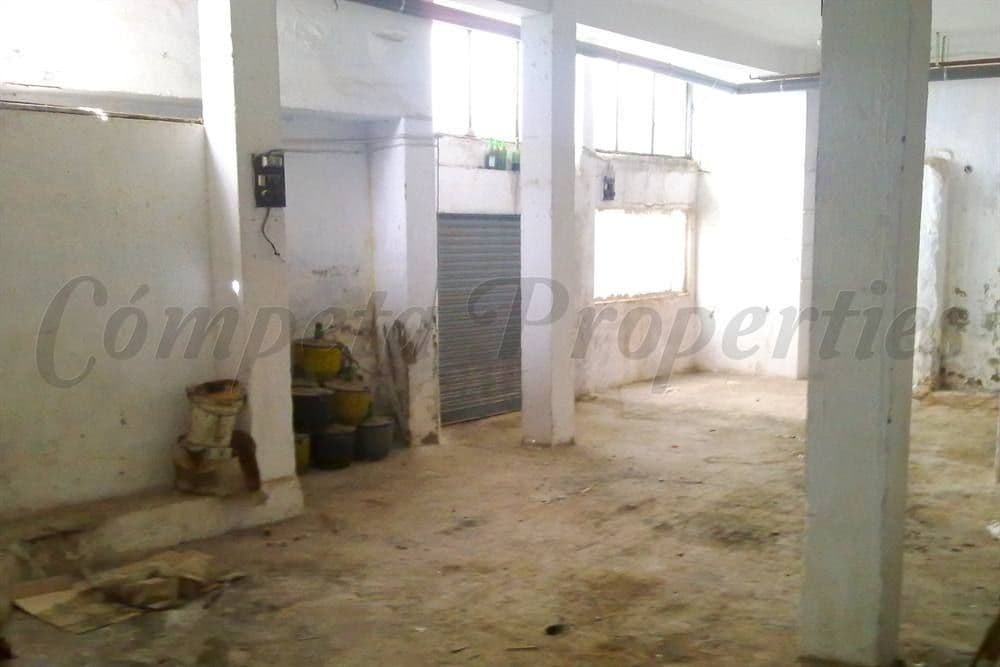 Foto 3 de 4 — Local Comercial en Torrox · Torrox