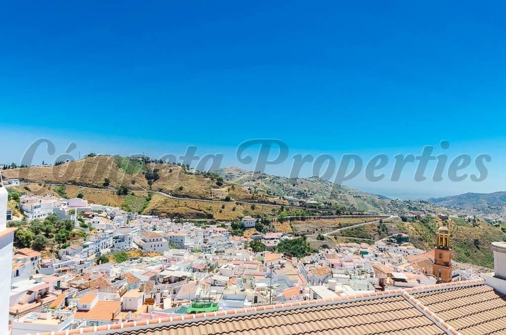 Foto 3 de 16 — Casa en Cómpeta · Cómpeta