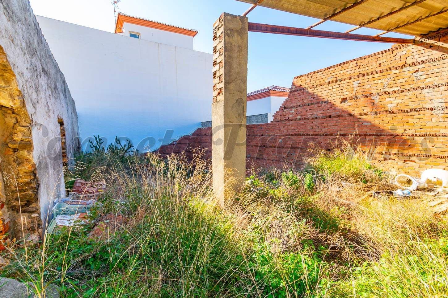 Foto 3 de 15 — Terreno Urbano en Torrox · Torrox