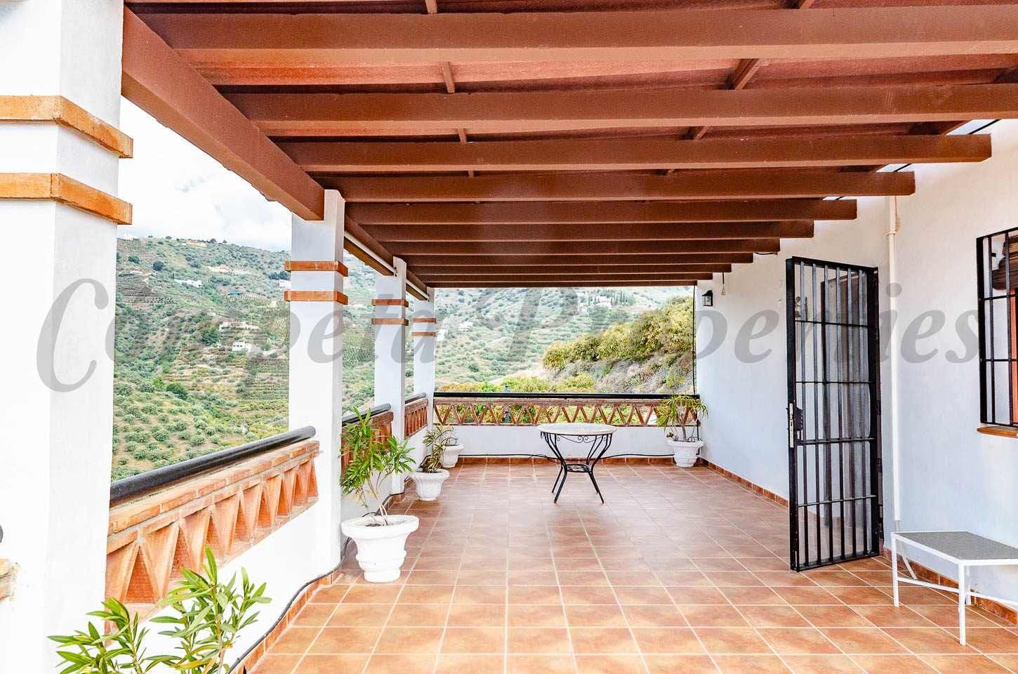 Photo 3 of 16 — Country House in Torrox · Torrox