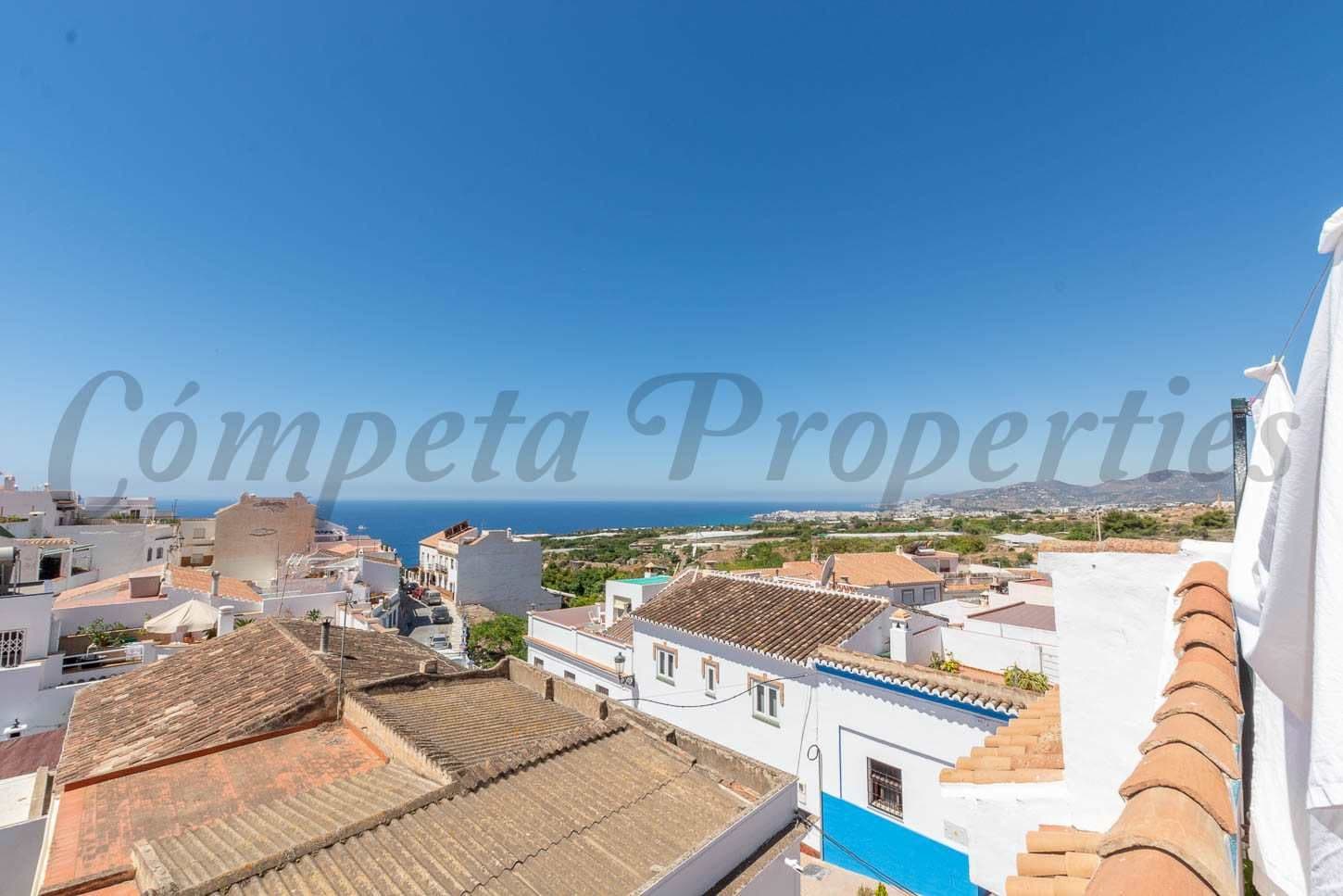 Photo 1 of 10 — Apartment in Nerja · Nerja