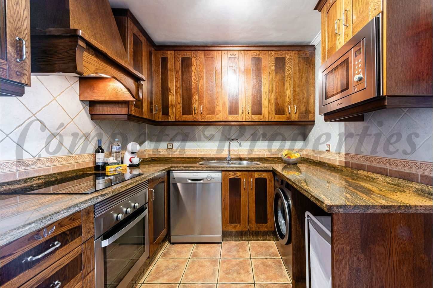 Photo 3 of 12 — Apartment in Frigiliana · Frigiliana