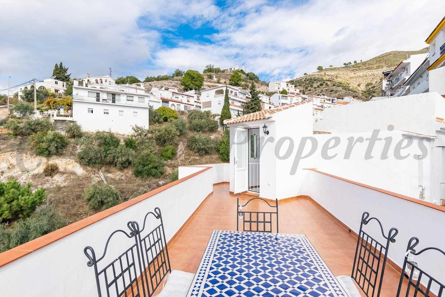 Photo 3 of 12 — House in Cómpeta · Cómpeta