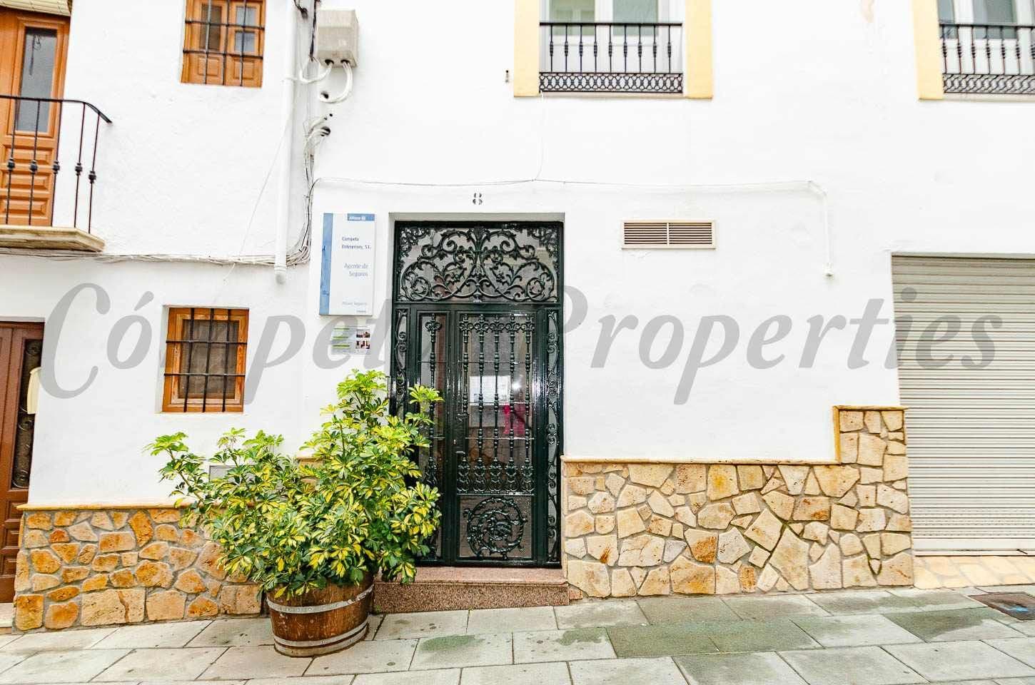 Local Commercial à Cómpeta · Cómpeta
