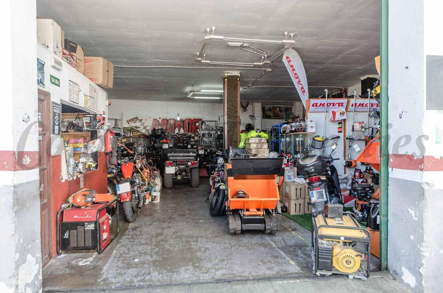 Foto 3 de 6 — Local Comercial en Cómpeta · Cómpeta