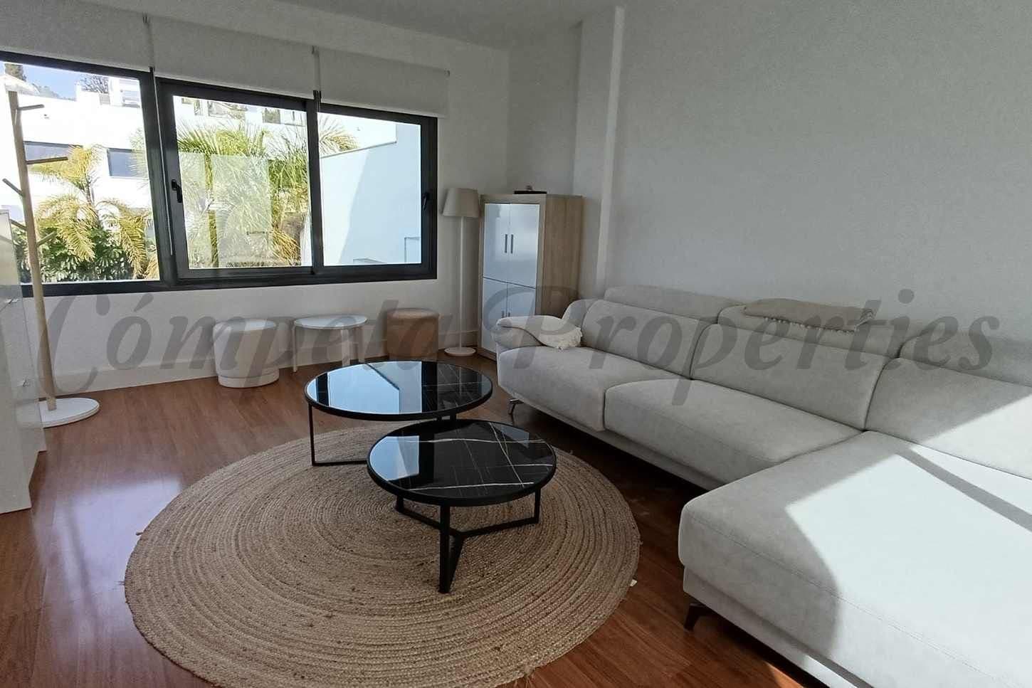 Bild 3 av 28 — Hus i Nerja · Nerja