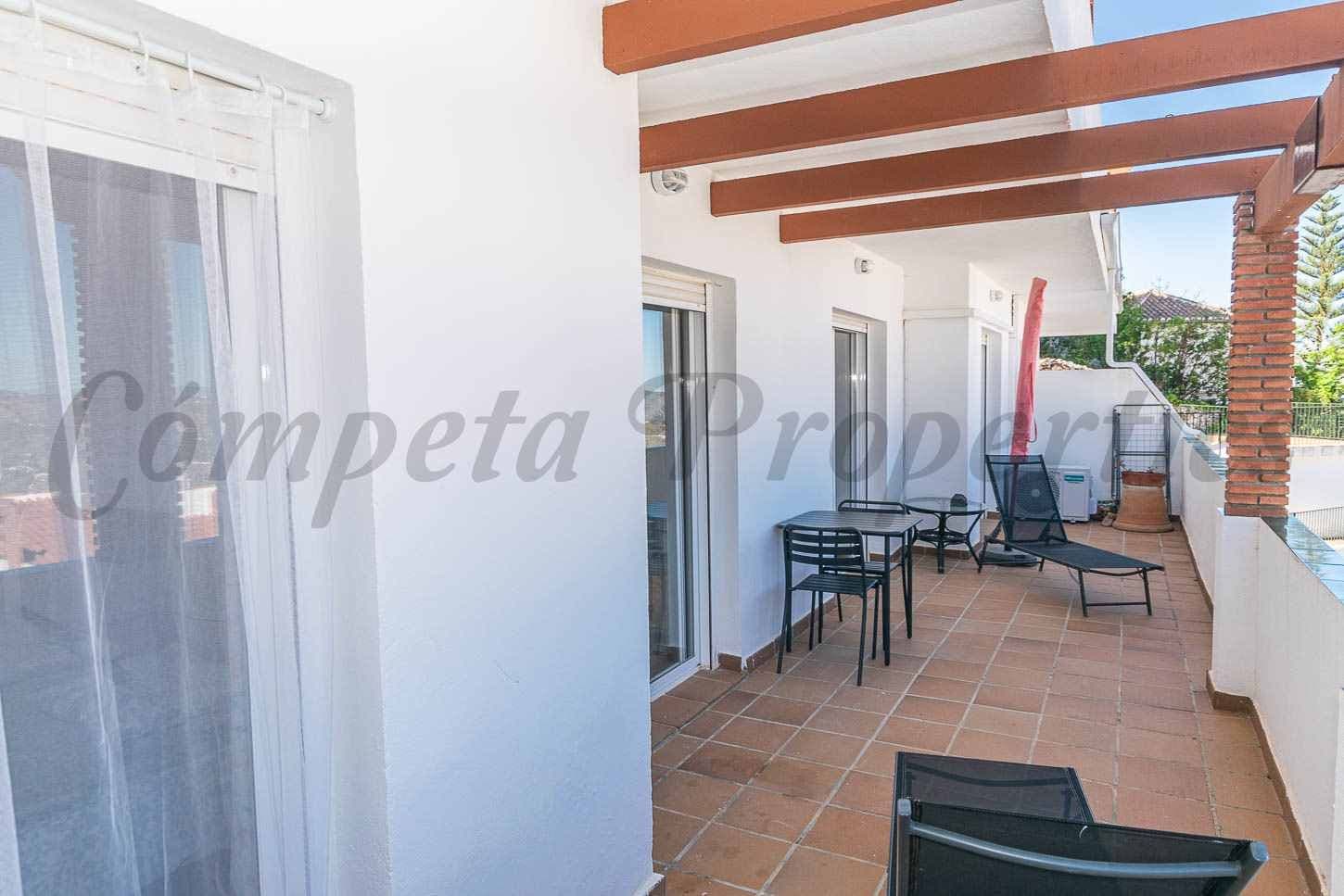 Foto 3 de 19 — Apartamento en Cómpeta · Cómpeta