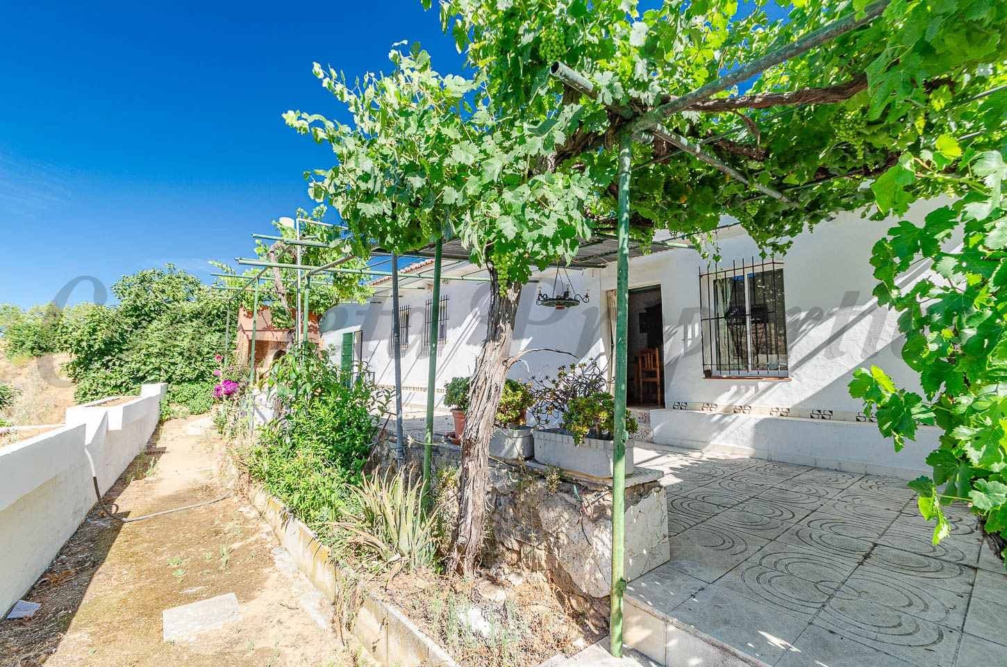 Casa de Campo en Sedella · Sedella
