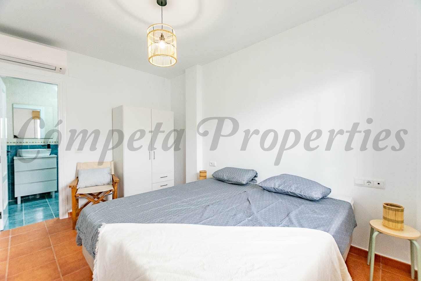 Foto 3 de 19 — Apartamento en Cómpeta · Cómpeta