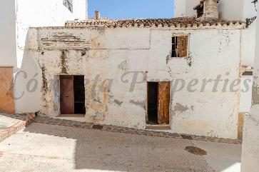 Casa Pueblo en Sedella