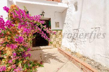 Casa Pueblo en Salares