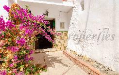 TH1158, Maison de Village en Salares