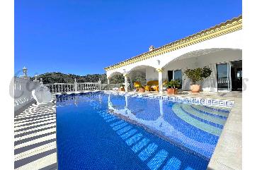 Country Property in Torrox
