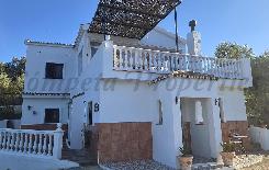 CP800, Country Property in Comares