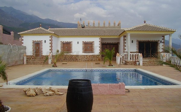 Country Property in Sedella